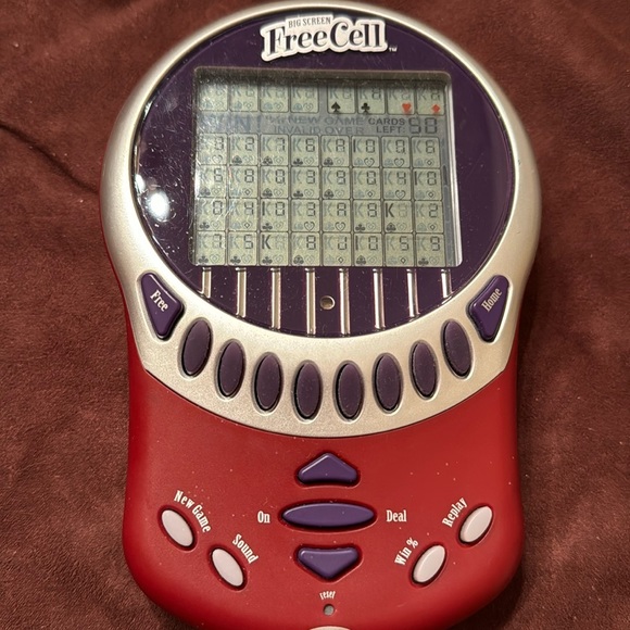Free Cell handheld game - Picture 1 of 3